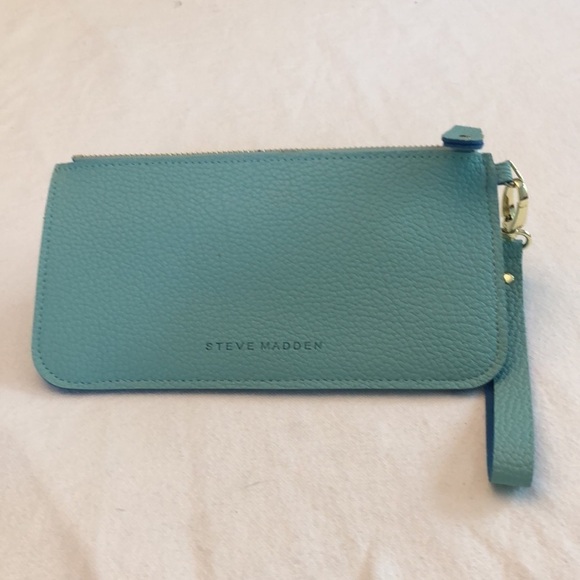 Steve Madden Faux Textured Leather Wristlet NWOT - Picture 4 of 7